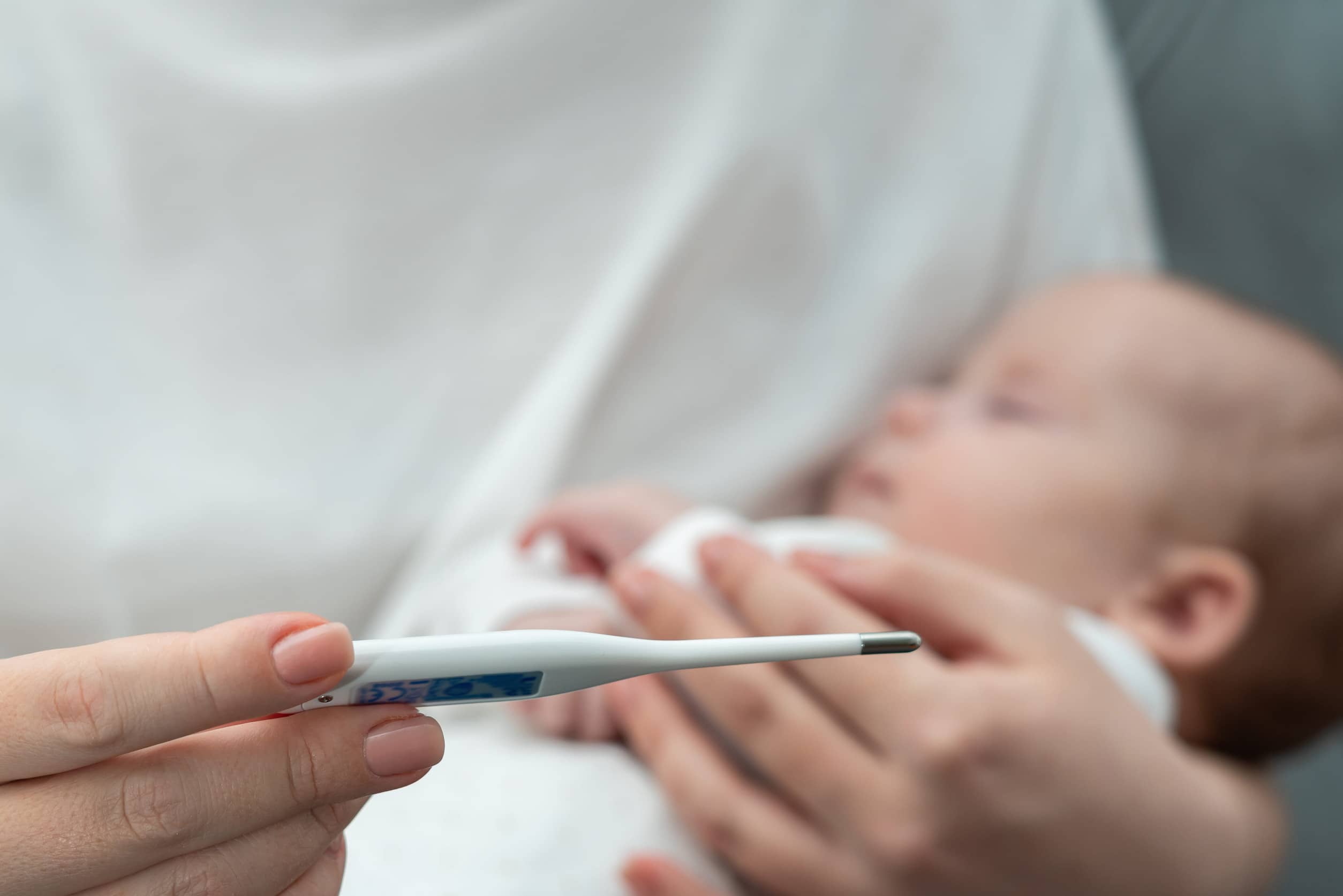 dziecko z gorączką